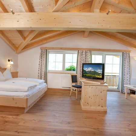 Hotel Grundlhof Bramberg am Wildkogel Eksteriør billede