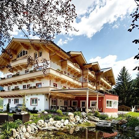 Hotel Grundlhof Bramberg am Wildkogel Eksteriør billede