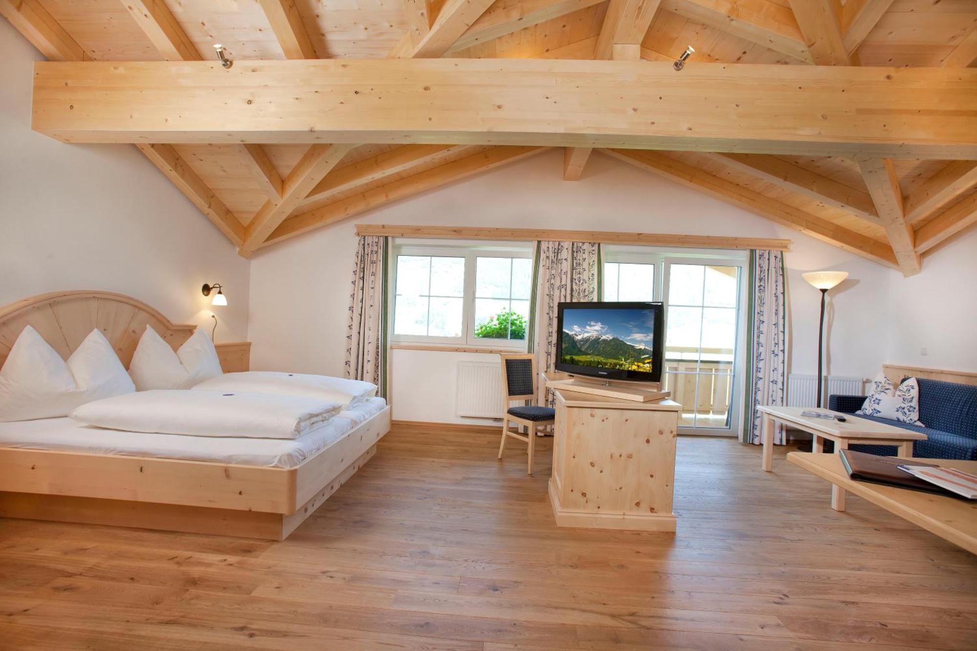 Hotel Grundlhof Bramberg am Wildkogel Eksteriør billede